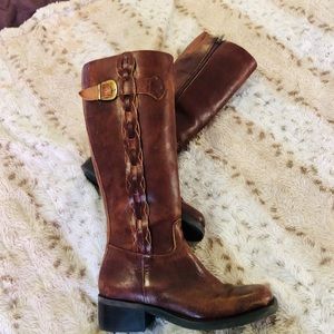 NICOLE beautiful leather boots size 6